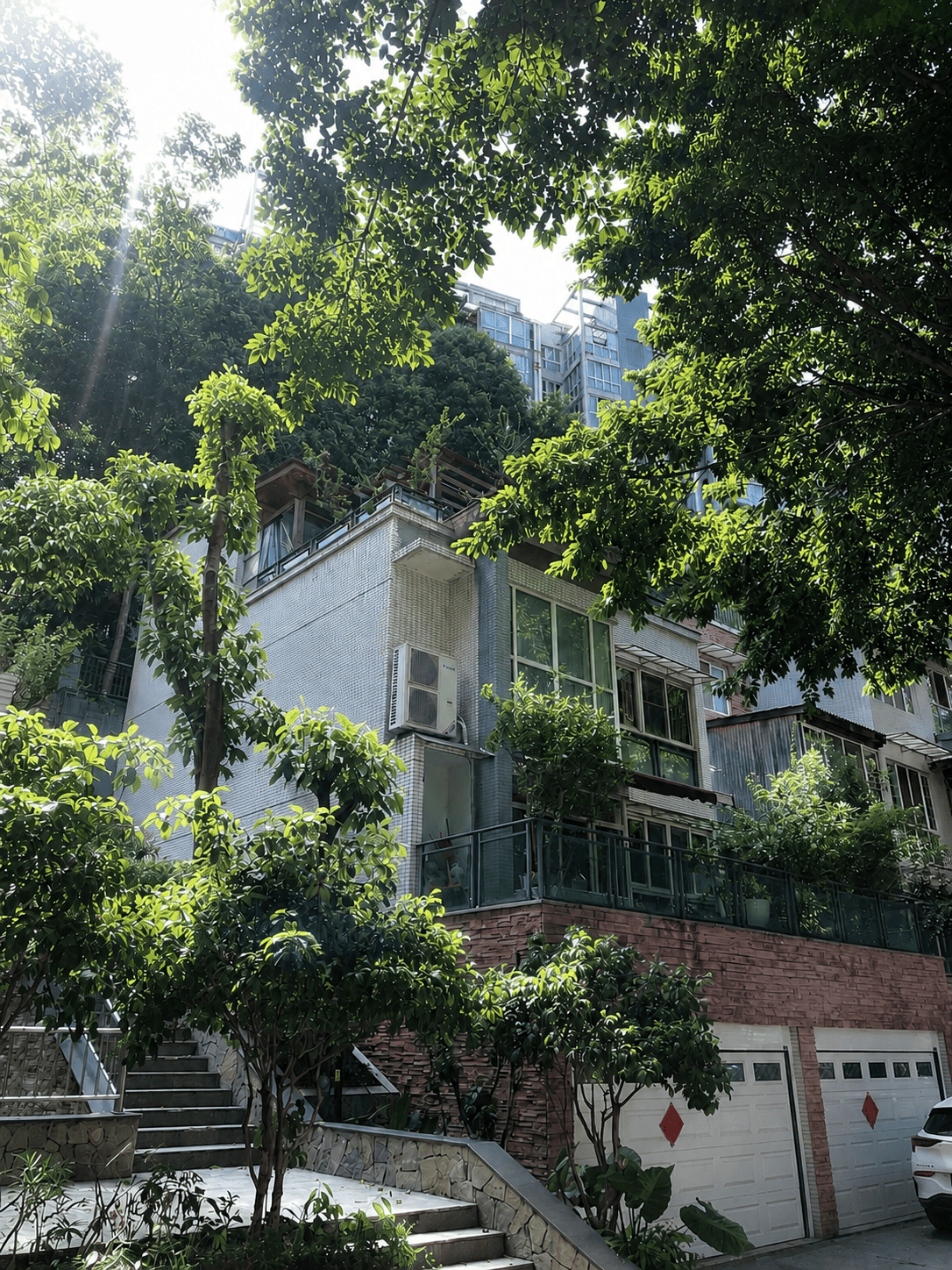 綦江岛居岁月从容升级：小小岛老别墅加装蒂升悦行款电梯